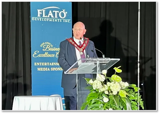 Markham's mayor, Frank Scarpitti, presents the 32nd Markham Board of Trade Business Excellence Awards ceremony, addressing all invitees.