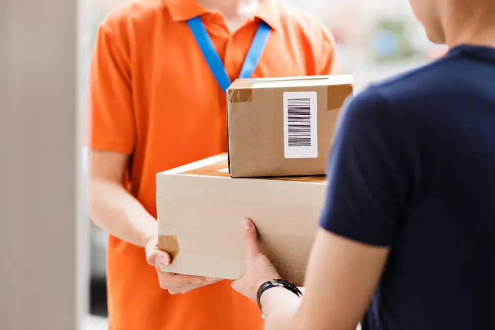 Parcel handoff
