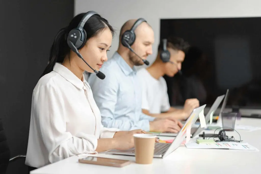 Logistics customer service outsourcing