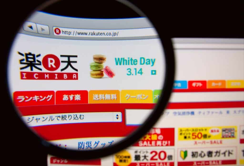 A magnifying glass focuses in on the Rakuten eCommerce Seller platform - one of Japan's most successful e-Commerce platforms.