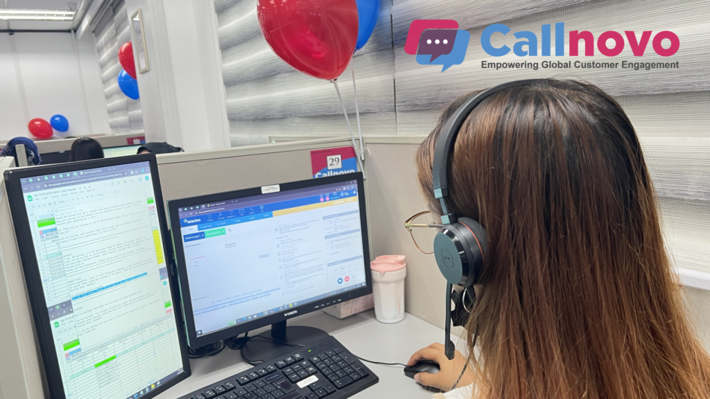 菲律宾呼叫中心客服工作中